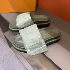 Louis Vuitton Slippers